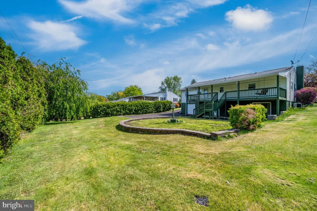 Additional image 41 of 220 Maple Springs Drive, Birdsboro, PA 19508