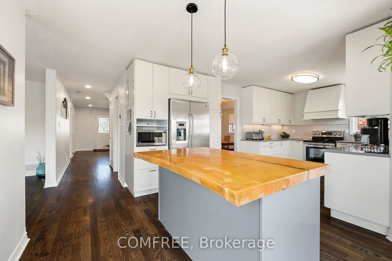 31 Metcalfe Drive photo 5