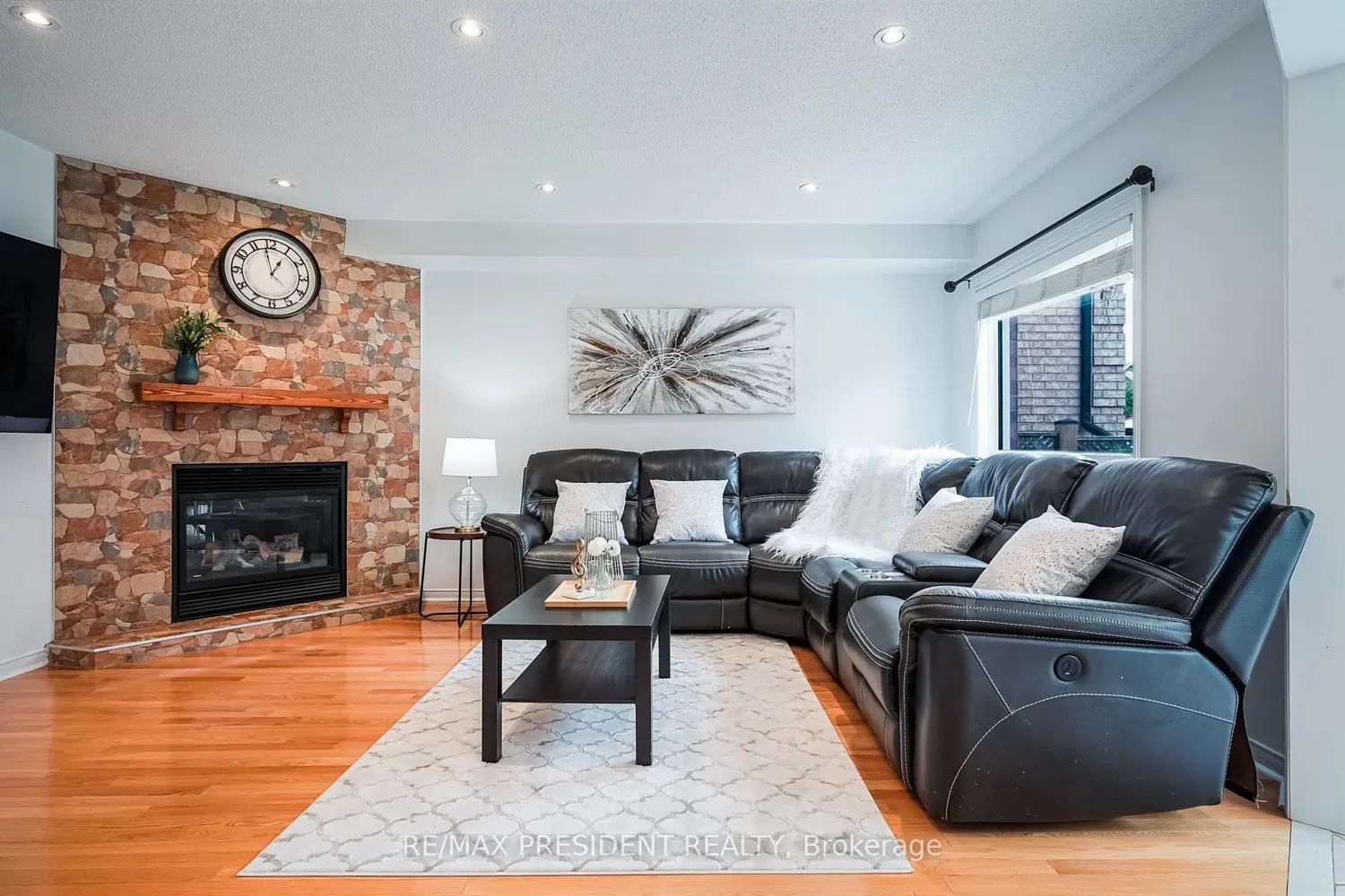 13 Tarquini Crescent photo 5