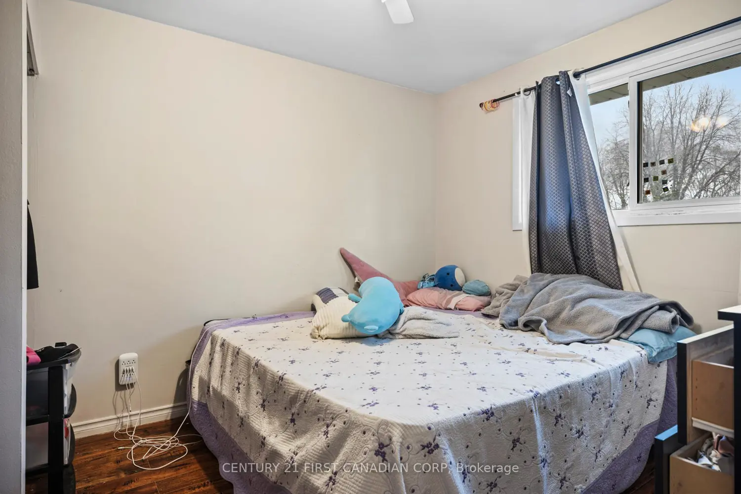 692 Sevilla Park Place photo 4