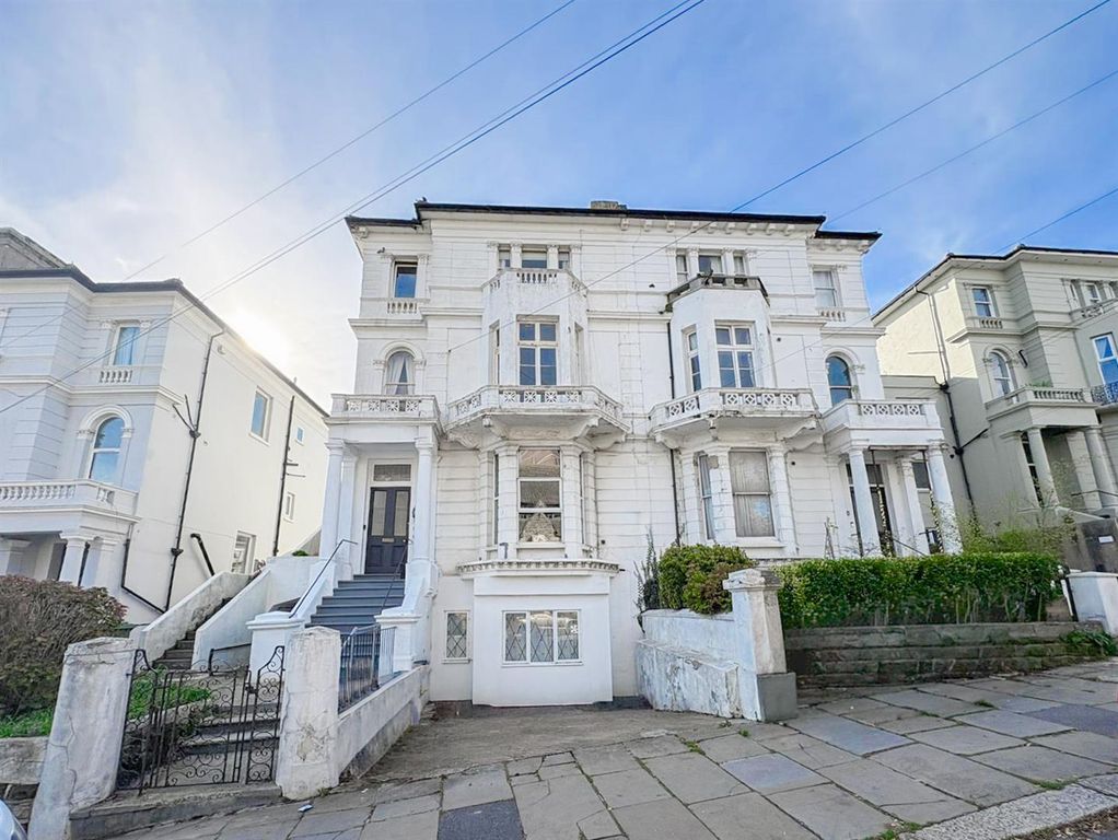 3 bed maisonette for salePevensey Road, St. Leonards TN38