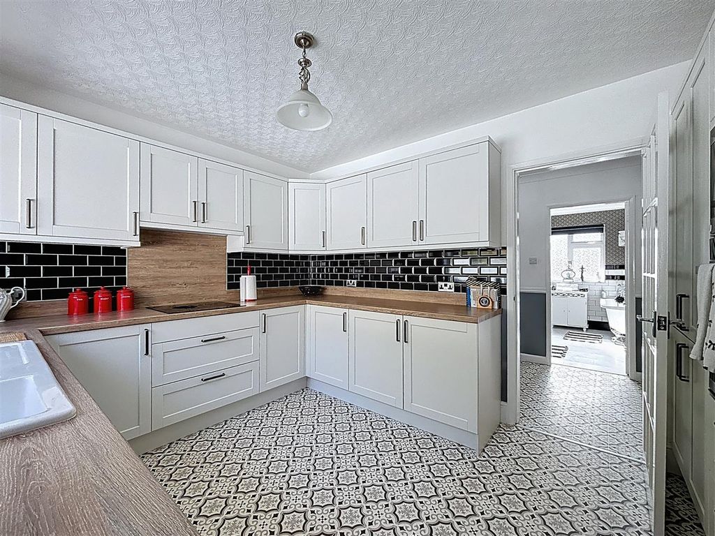 Additional image 13 of 4 bed detached bungalow for saleStrawberry Gardens, Hornsea HU18