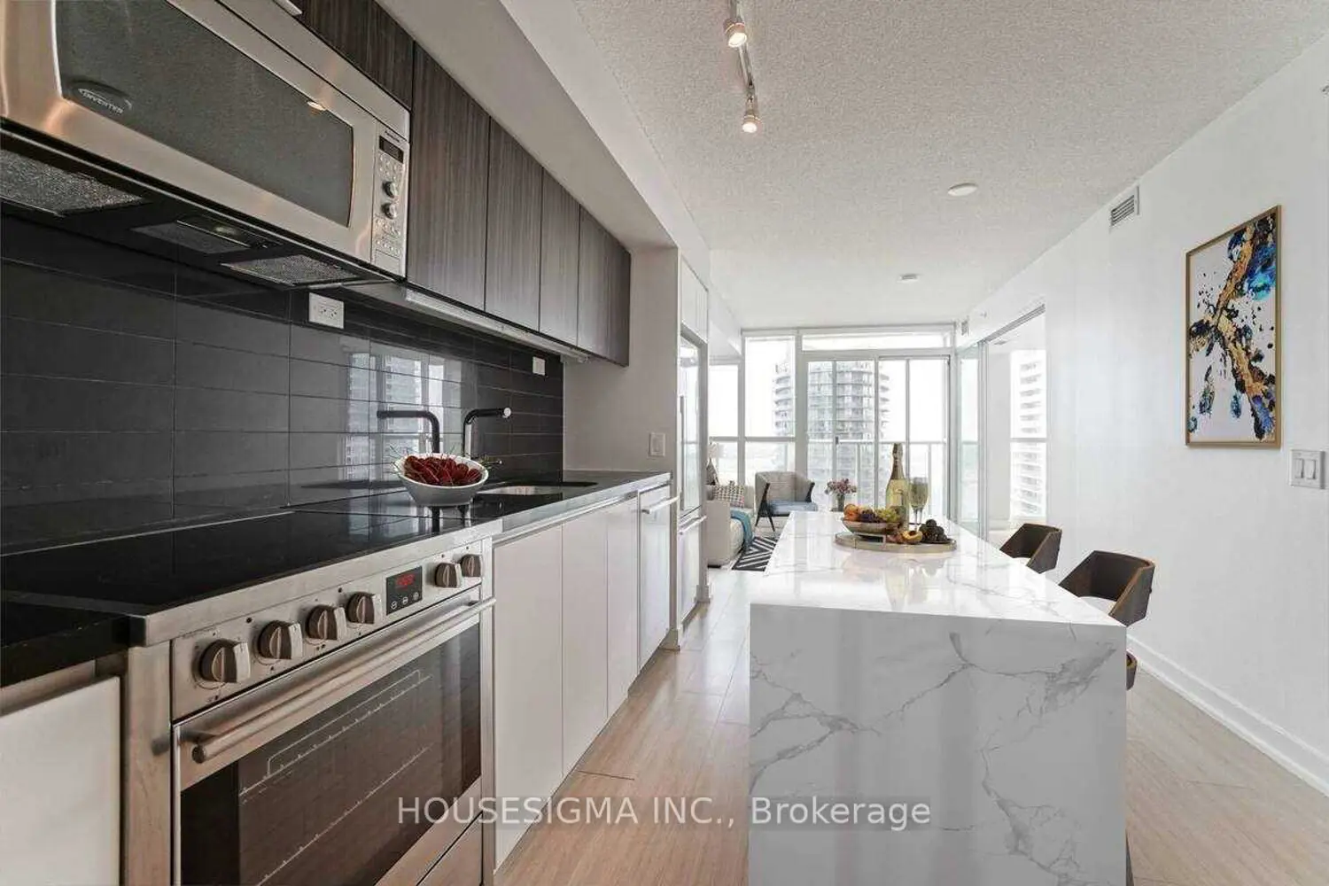 85 Queens Wharf Road 2503 photo 3