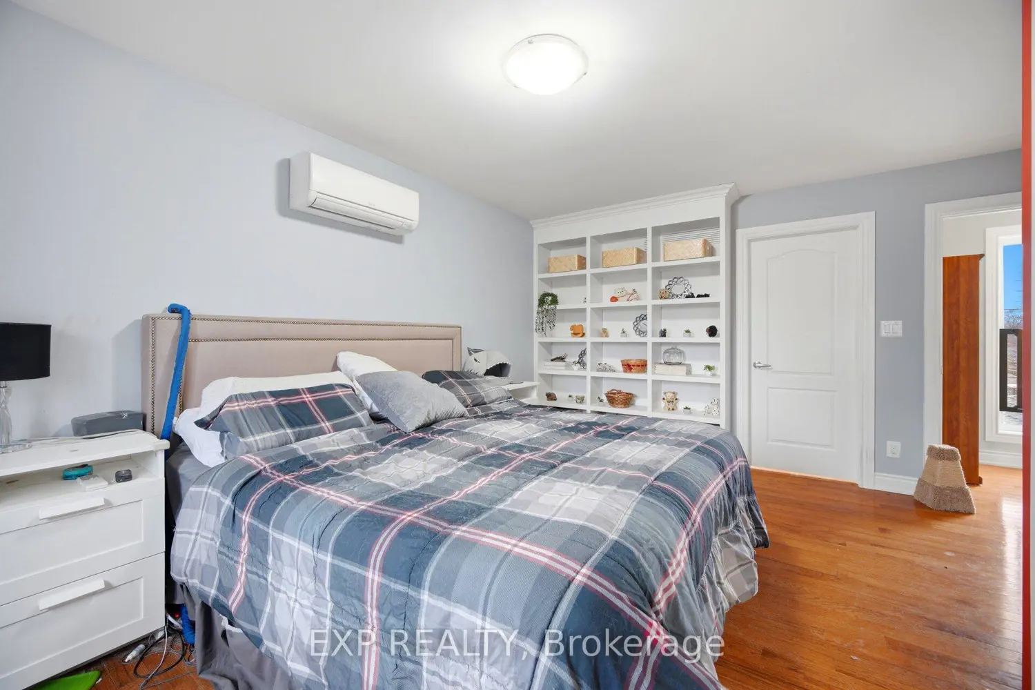 274 Demaine Crescent photo 3