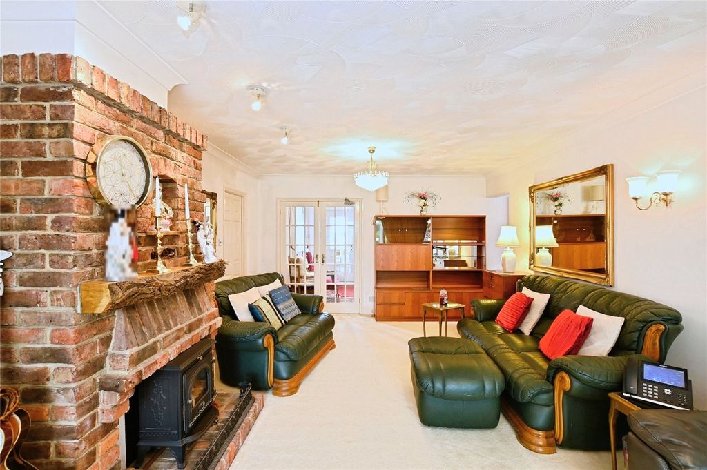 Additional image 7 of 6 bed detached house for saleHavant Road, Hayling Island, Hampshire PO11