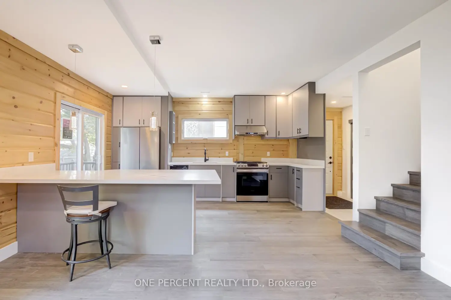 57 Rosehill Drive photo 3
