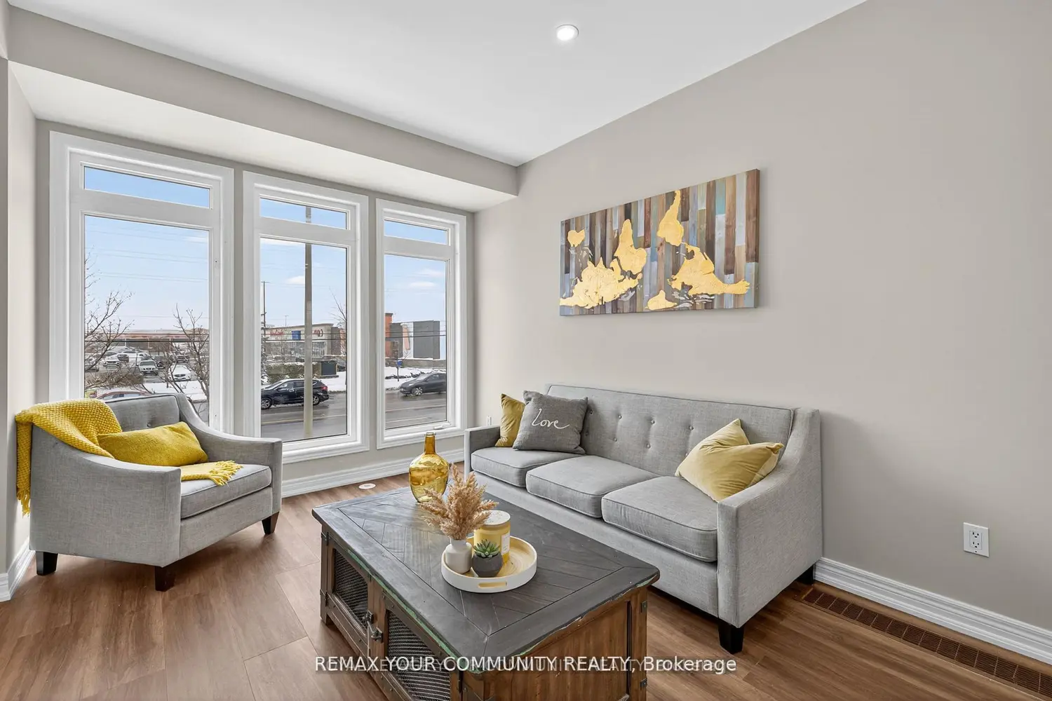 193 Zokol Drive photo 3