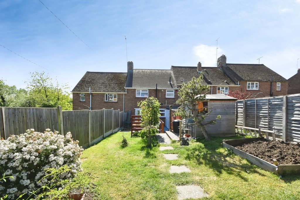 3 bed terraced house for saleCourtauld Close, Halstead, Essex CO9 photo 4