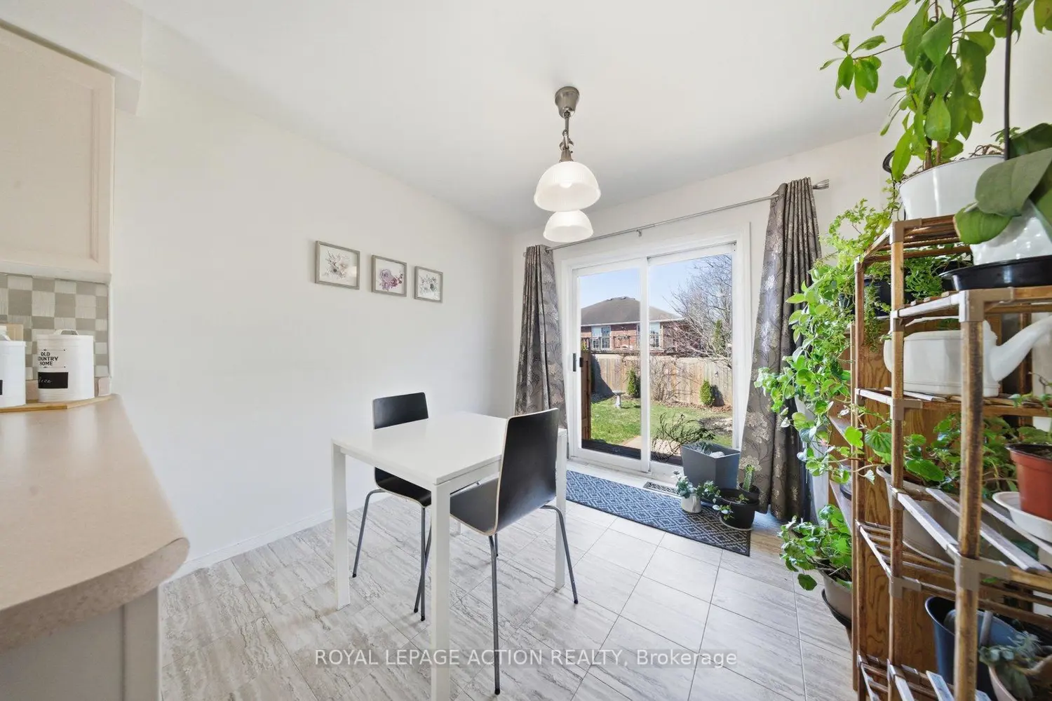 49 King William Street photo 5