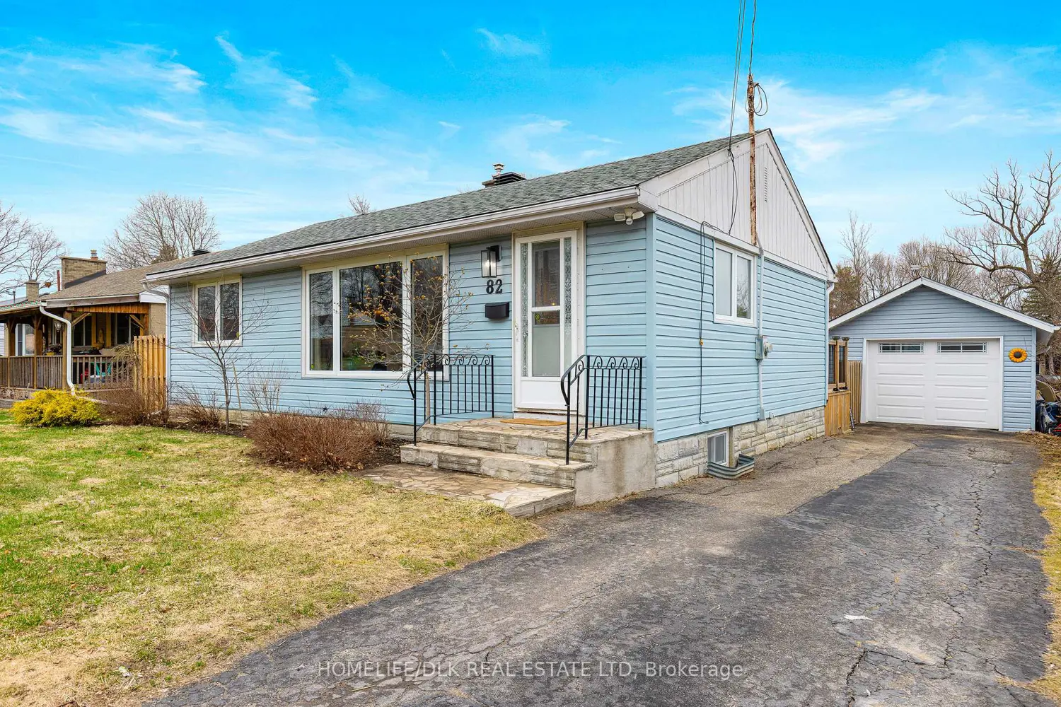 82 Brookview Crescent photo 3