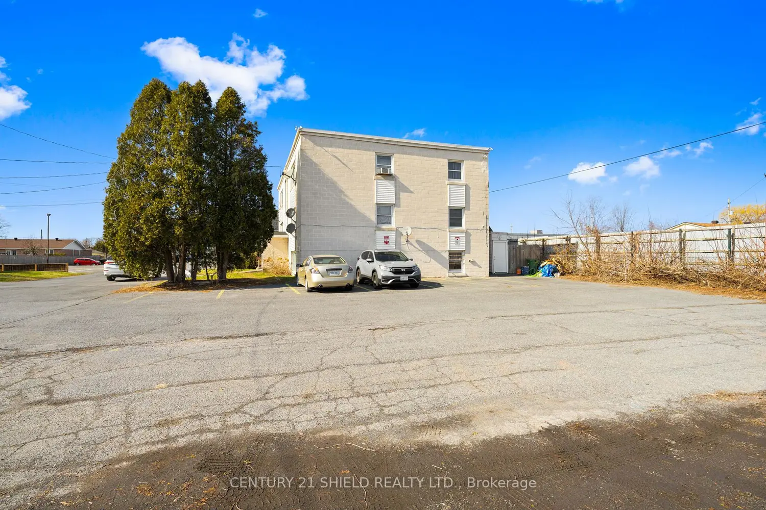 619 Ridley Avenue photo 2