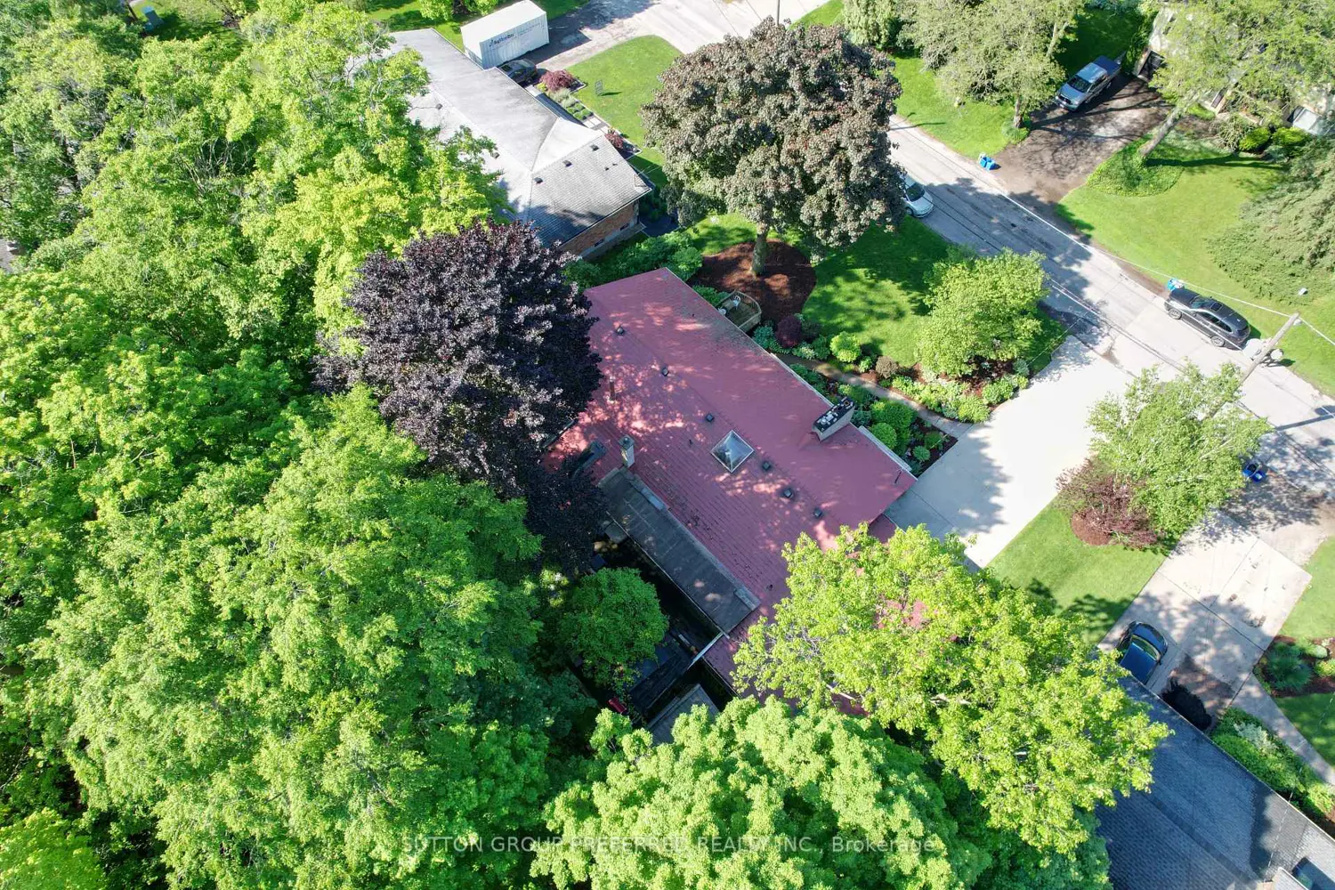 7 Metamora Crescent photo 2