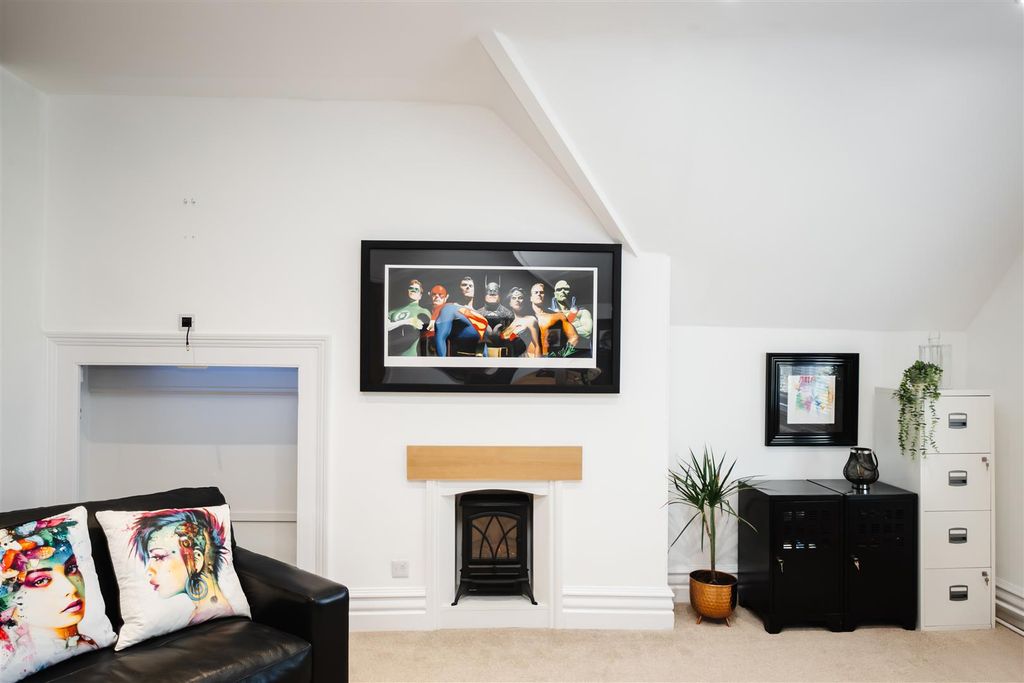 Additional image 47 of 6 bed semi-detached house for saleFerriby Road, Hessle HU13