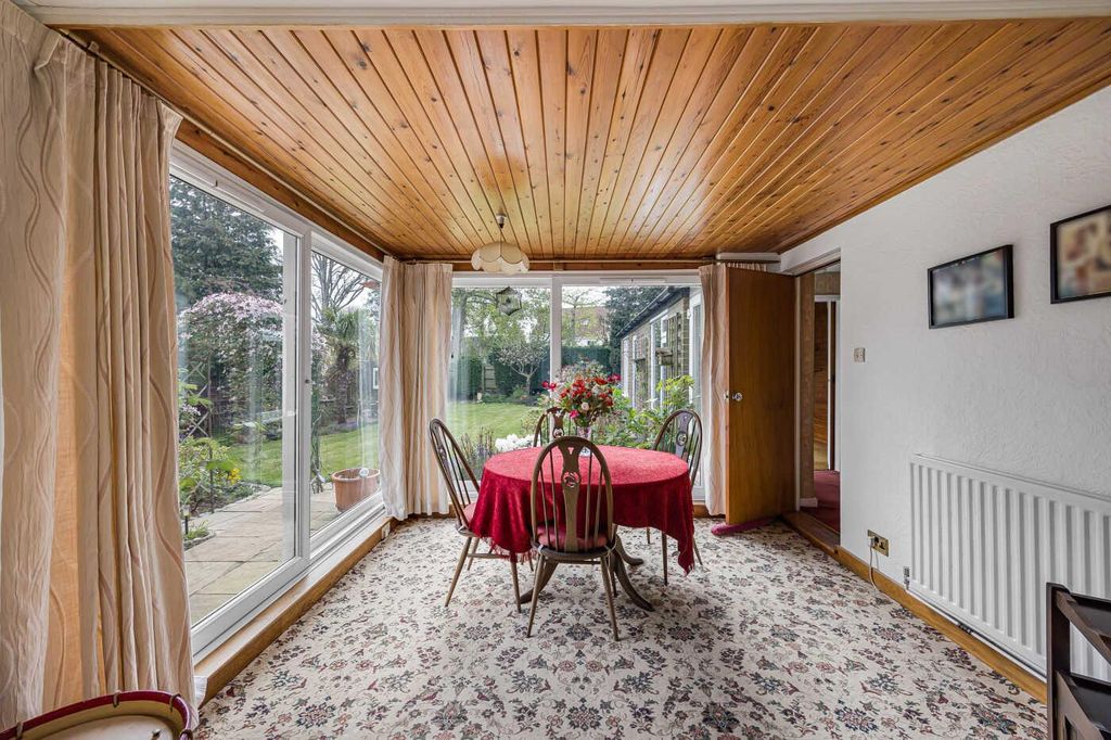 Additional image 4 of 3 bed detached bungalow for saleGreys Road, Henley-On-Thames RG9