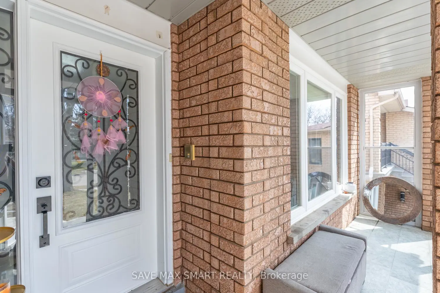 46 Canarvan Court photo 3