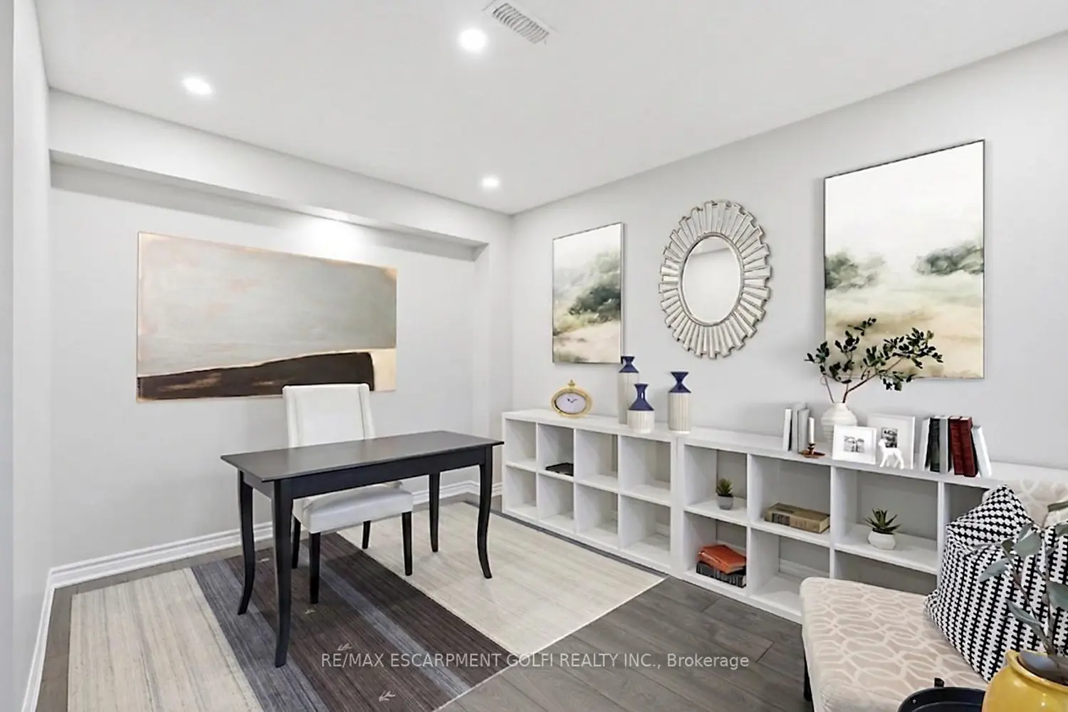230 Avonsyde Boulevard 15