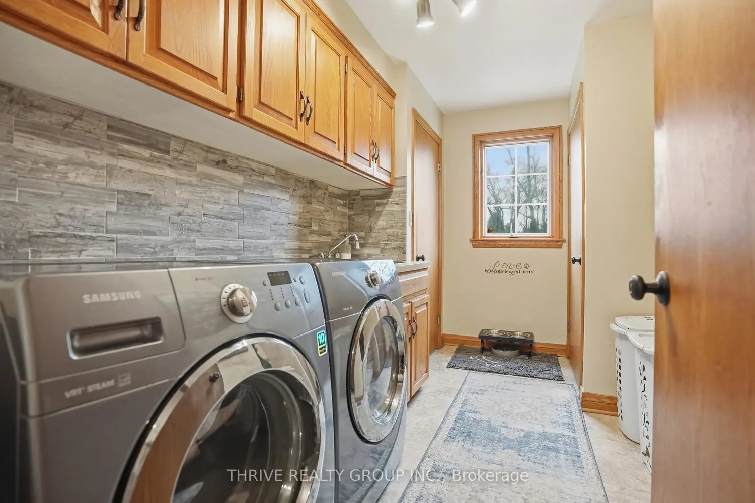 160 West Park Drive photo 4