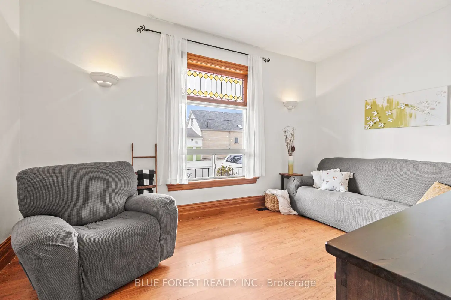 96 Dreaney Avenue photo 4