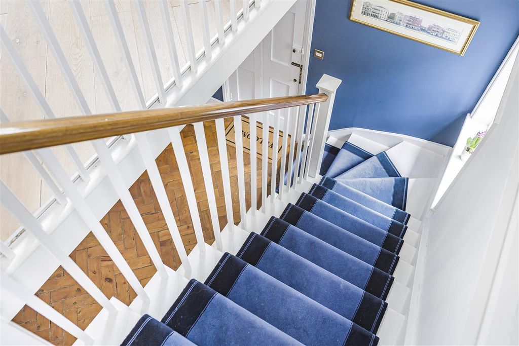 Additional image 19 of 6 bed detached house for saleHertingfordbury Road, Hertingfordbury, Hertford SG14