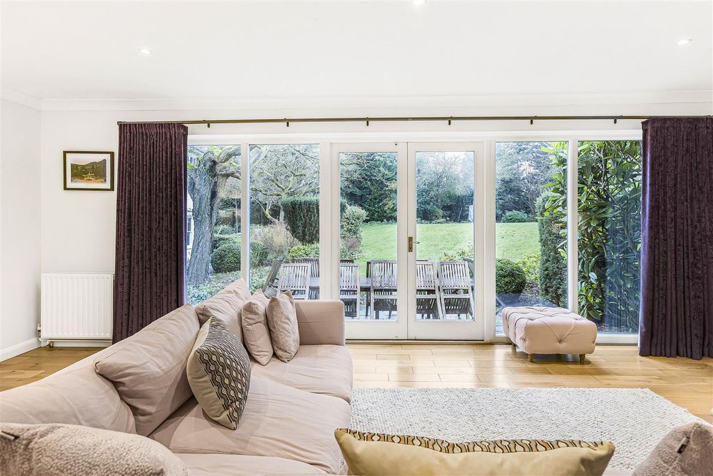 Additional image 13 of 6 bed detached house for saleHertingfordbury Road, Hertingfordbury, Hertford SG14
