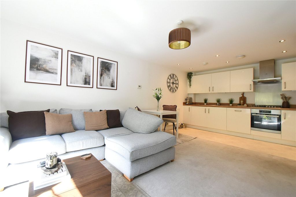 Additional image 12 of 2 bed flat for saleCarter Court, Hook, Hampshire RG27