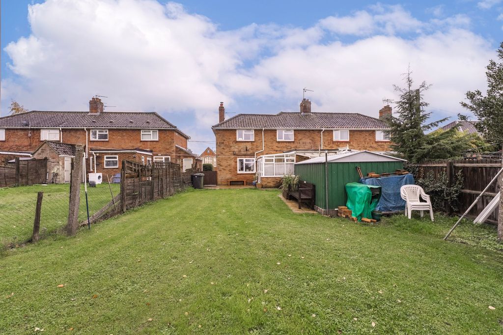 3 bed semi-detached house for saleSchool Lane, Harleston IP20