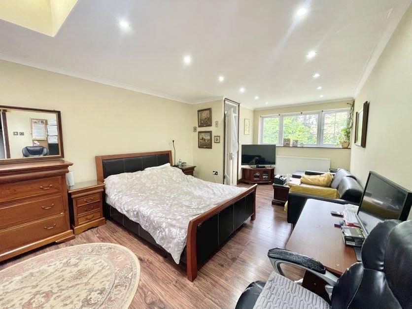 Additional image 12 of 5 bed detached house for saleMinterne Waye, Hayes UB4