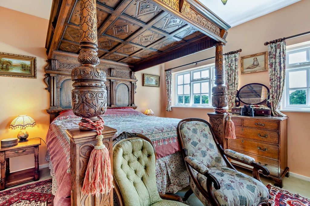 Additional image 14 of 4 bed equestrian for saleOld Holbrook, Horsham, West Sussex RH12