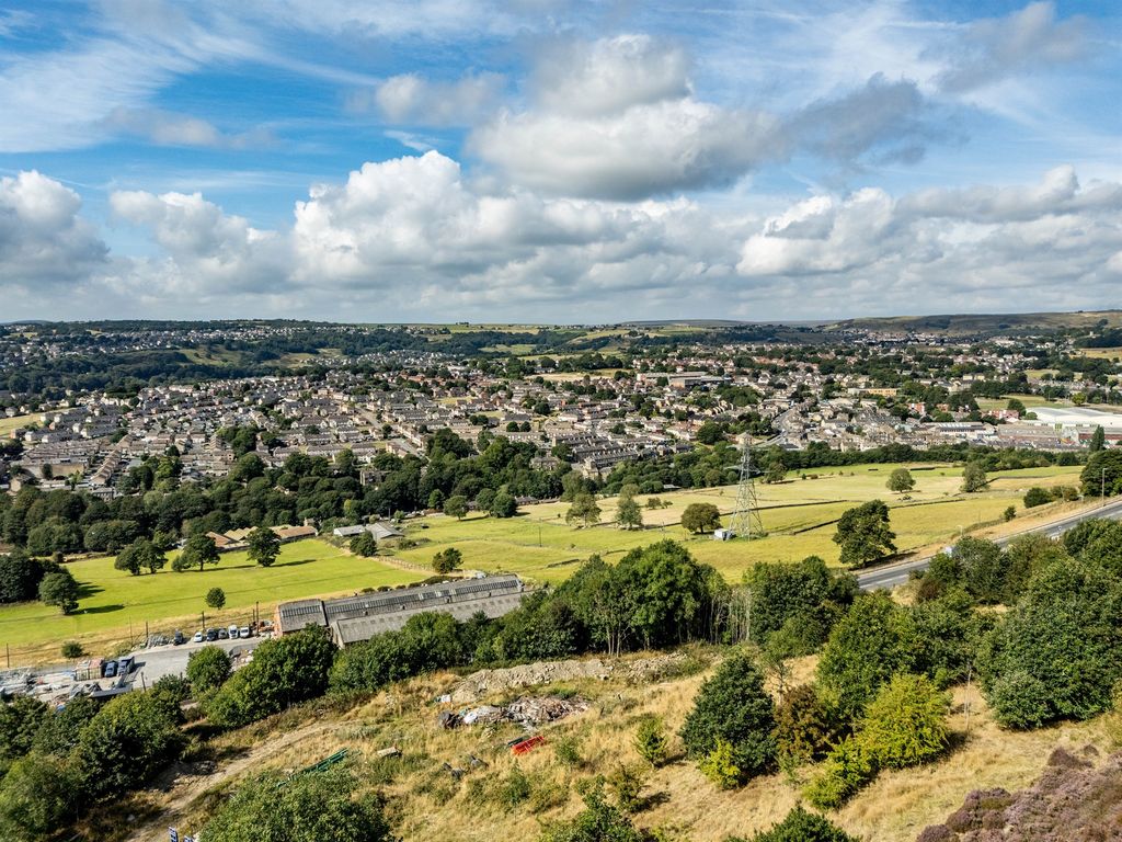 Additional image 9 of 4 bed detached house for salePule Hill, Boothtown, Halifax HX3