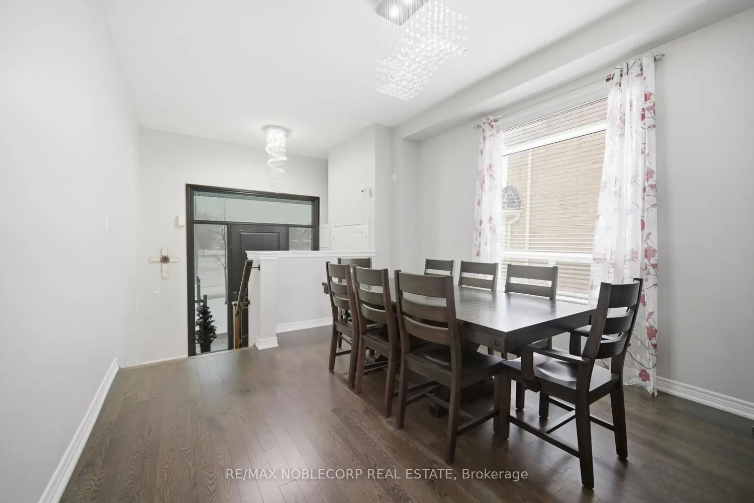 40 Pierce Place photo 4