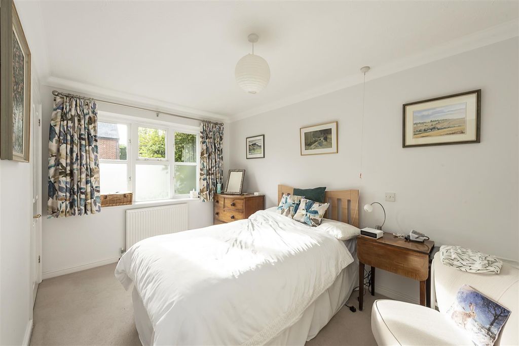 Additional image 5 of 1 bed flat for saleSun Lane, Harpenden AL5