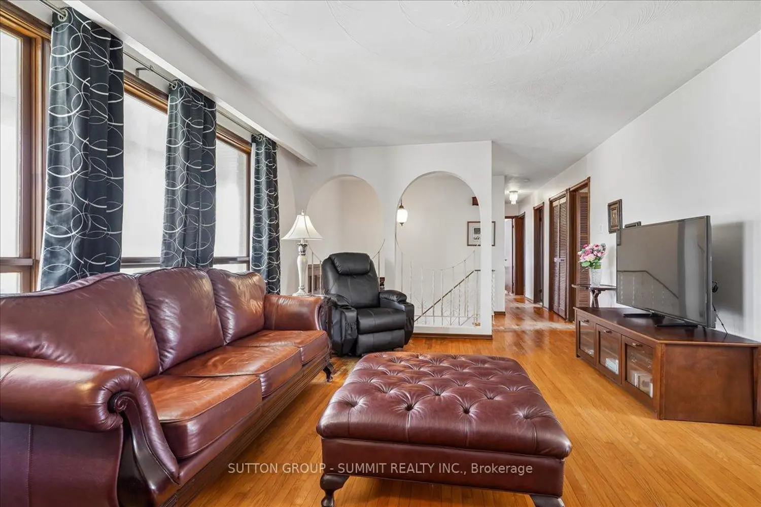 72 Eastbury Drive photo 5