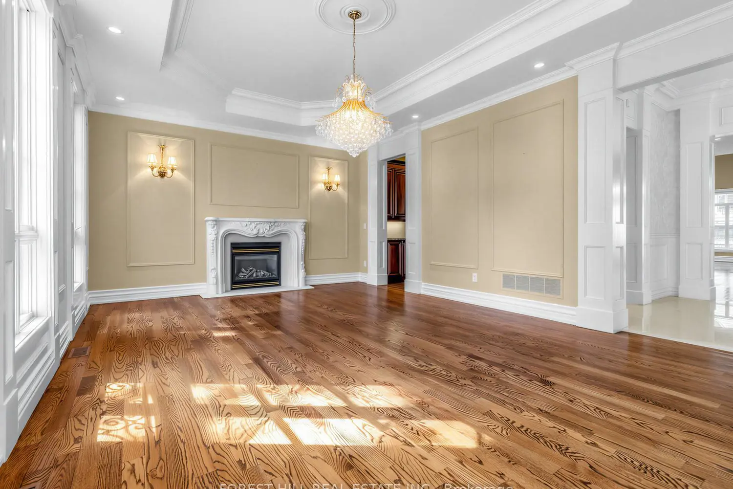 8 Colvestone Road photo 2