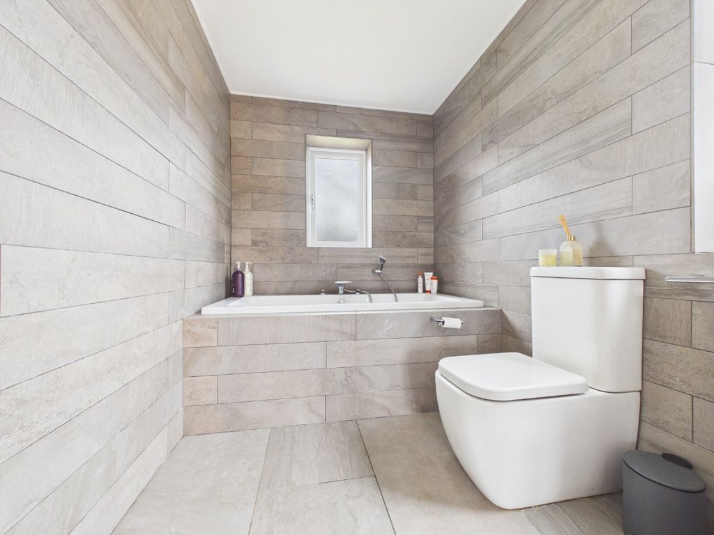 Additional image 26 of 5 bed detached house for saleThe Coachings, Cliff Road, Hessle HU13