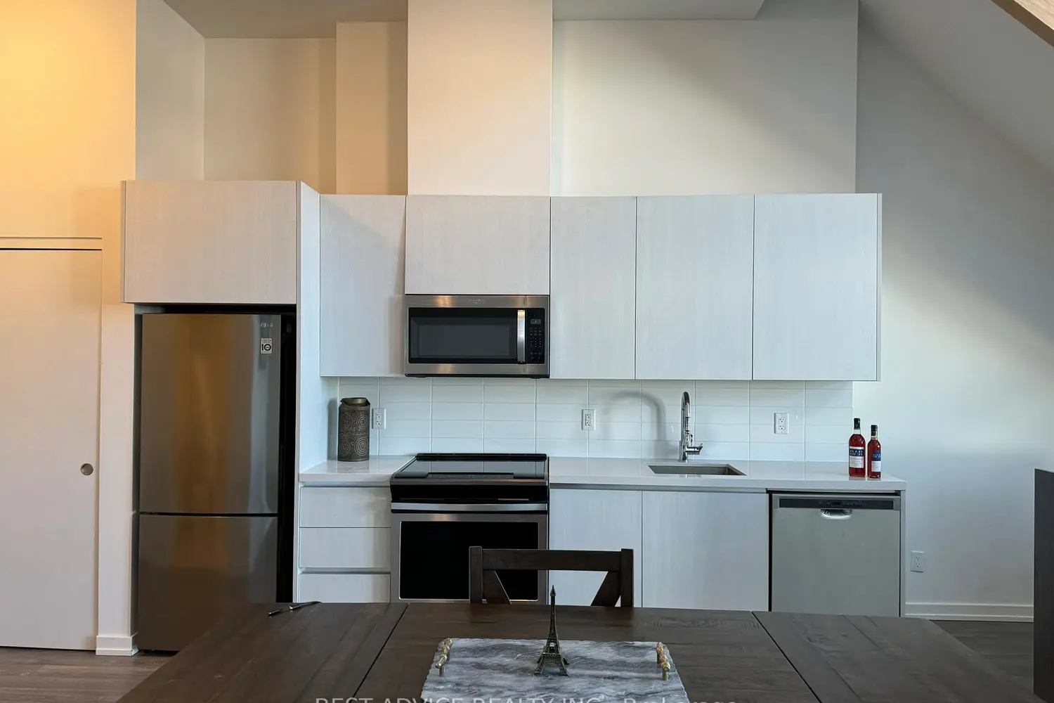 Additional image 7 of 21 Matchedash Street 102