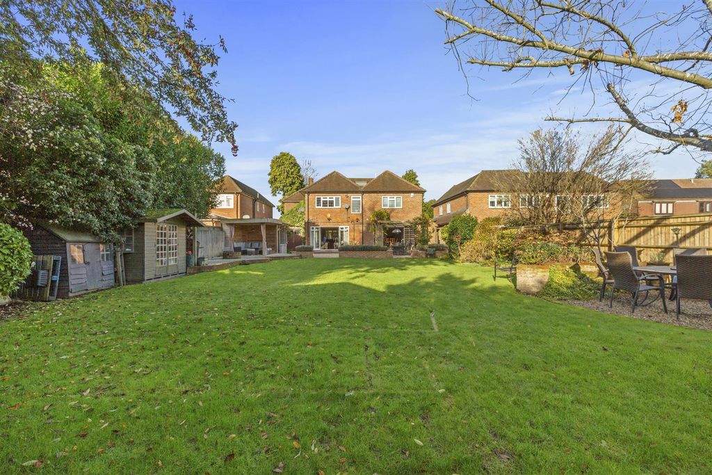 Additional image 2 of 5 bed detached house for saleMarlow Road, High Wycombe HP11