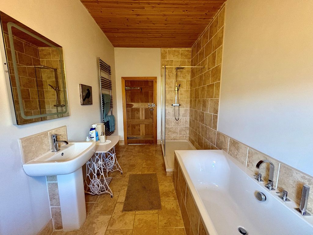 Additional image 10 of 2 bed detached bungalow for saleBrough, Thurso, Highland. KW14