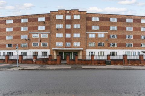 Wilmslow Road, Manchester, Greater Manchester M20