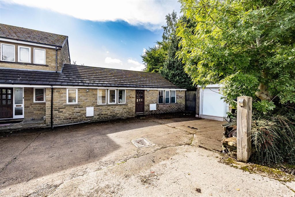Additional image 9 of 5 bed detached house for saleLanglea Terrace, Hipperholme, Halifax HX3