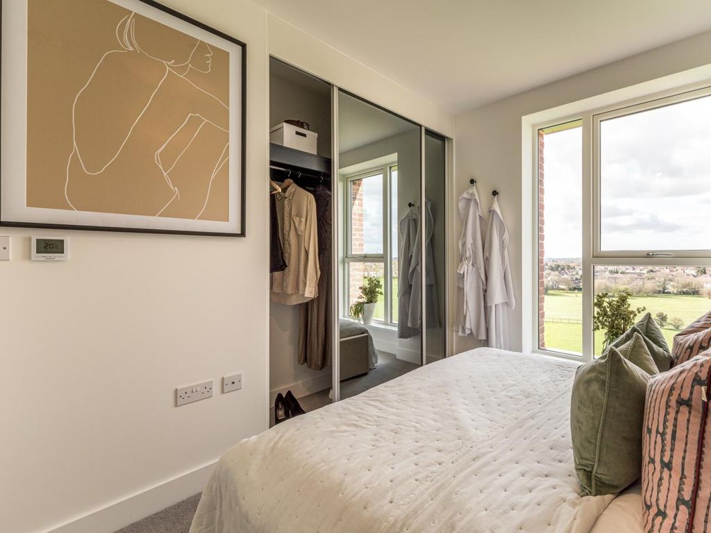 Additional image 4 of 2 bed flat for saleLampton Road, Hounslow TW3