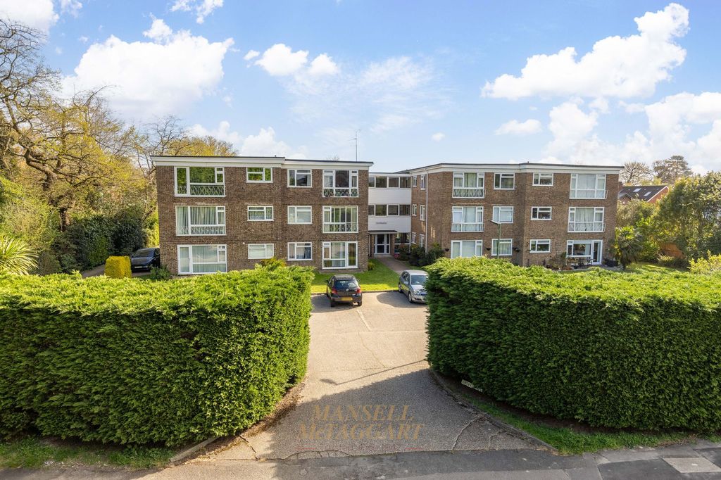 Additional image 3 of 2 bed flat for saleGrovelands, Horley RH6
