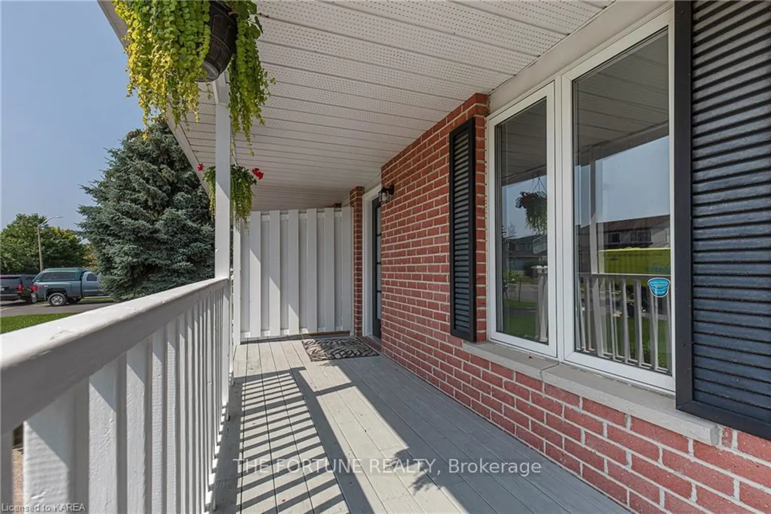293 Grandtrunk Avenue photo 5