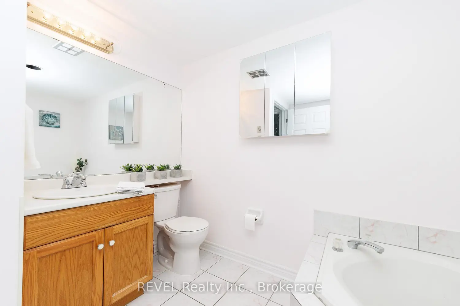 Additional image 11 of 3364 Montrose Road 301