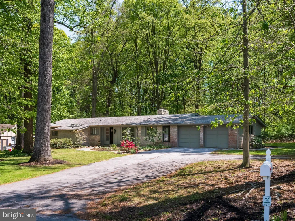 Additional image 2 of 12 Woodland Circle, Downingtown, PA 19335