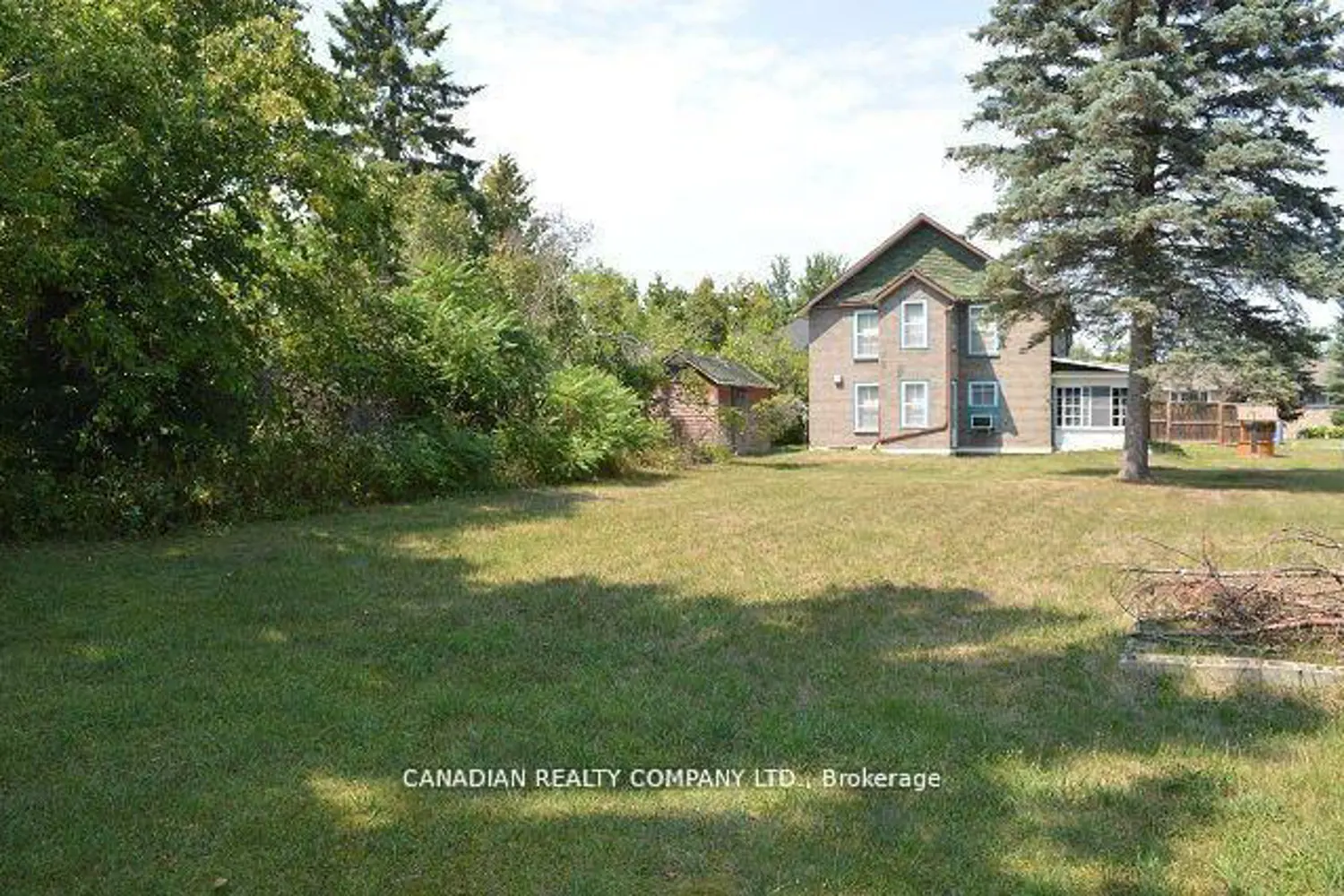 391 Raines Street photo 2