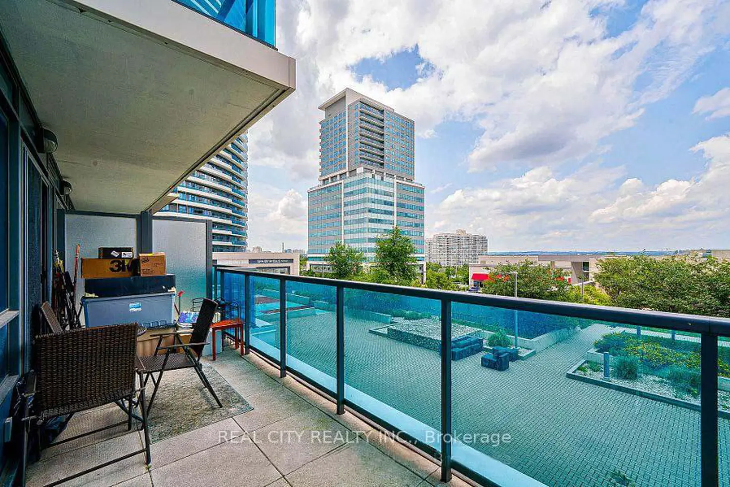 Additional image 8 of 7167 Yonge Street 407