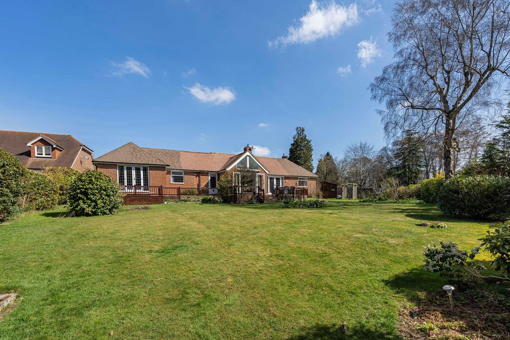 Additional image 17 of 3 bed bungalow for saleChesworth Close, Horsham, West Sussex RH13