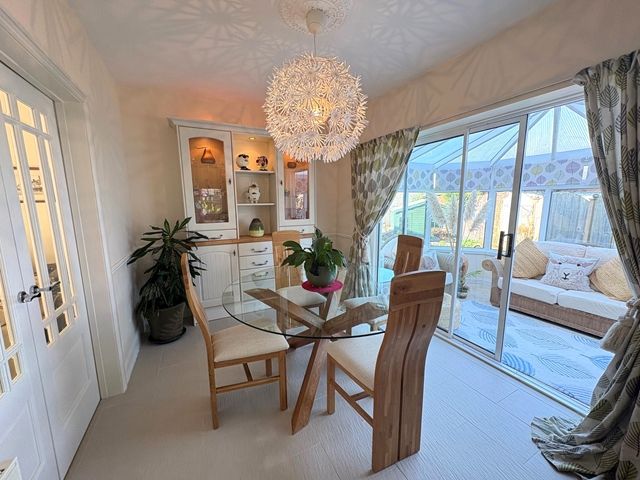 4 bed detached house for saleThe Orchard, Honiton EX14 photo 5