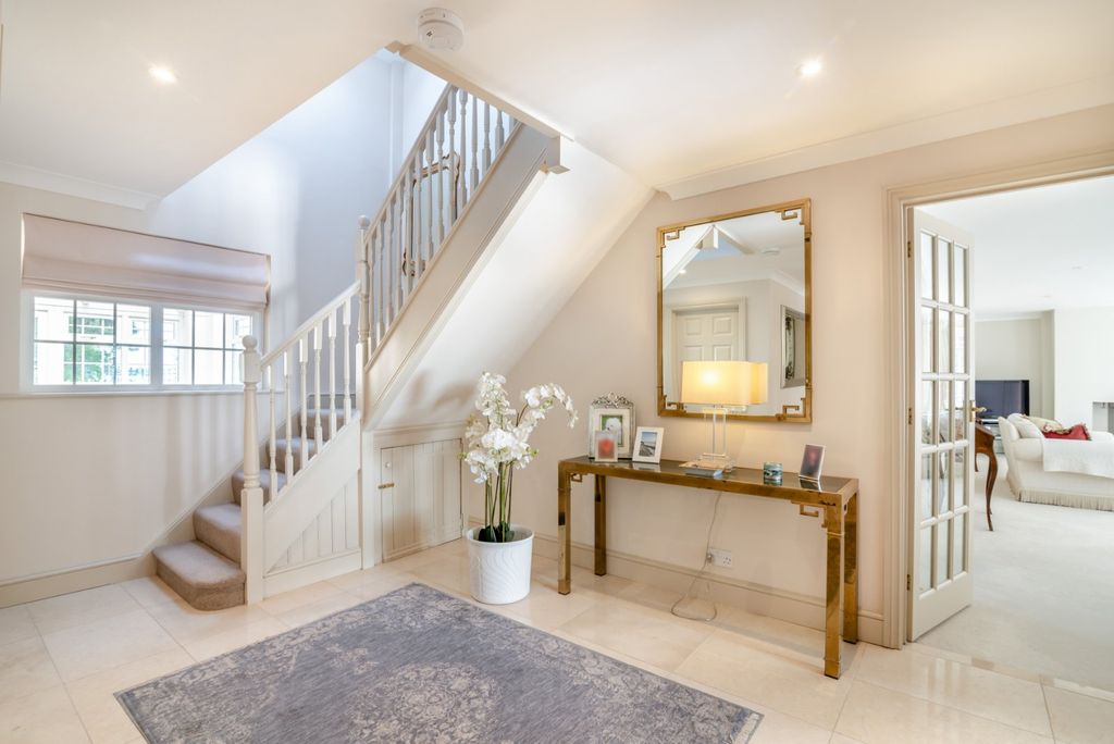 Additional image 8 of 4 bed detached house for saleSt. Marys Road, Hayling Island, Hampshire PO11