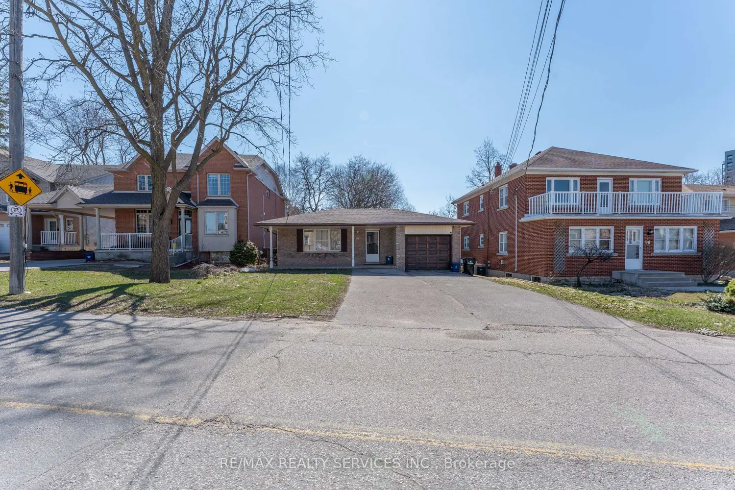 94 Gage Avenue photo 4